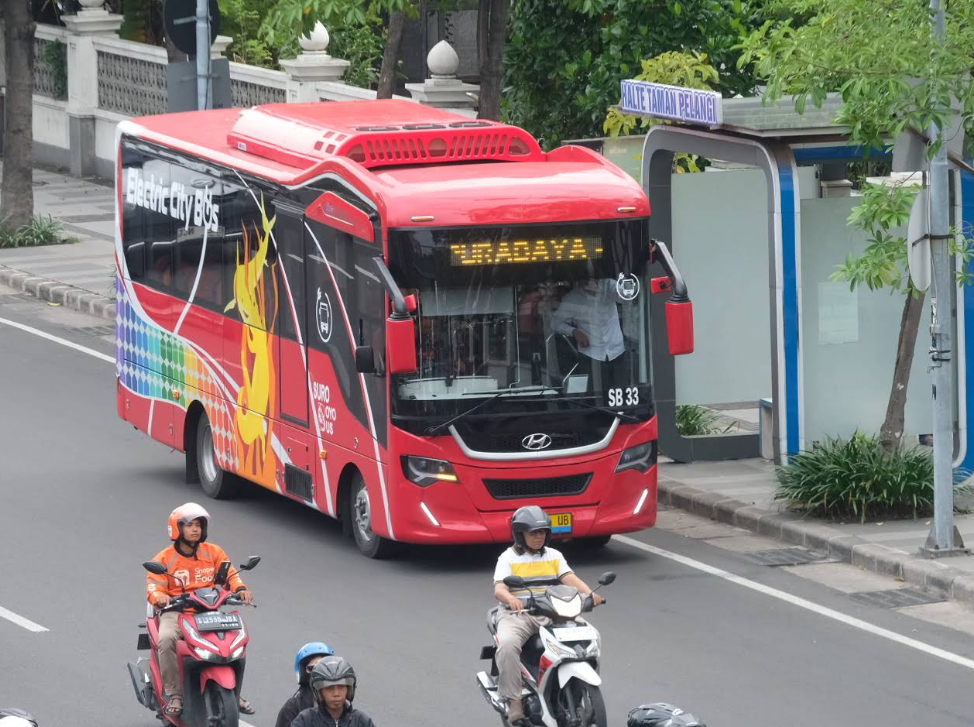 Halte Taman Pelangi
